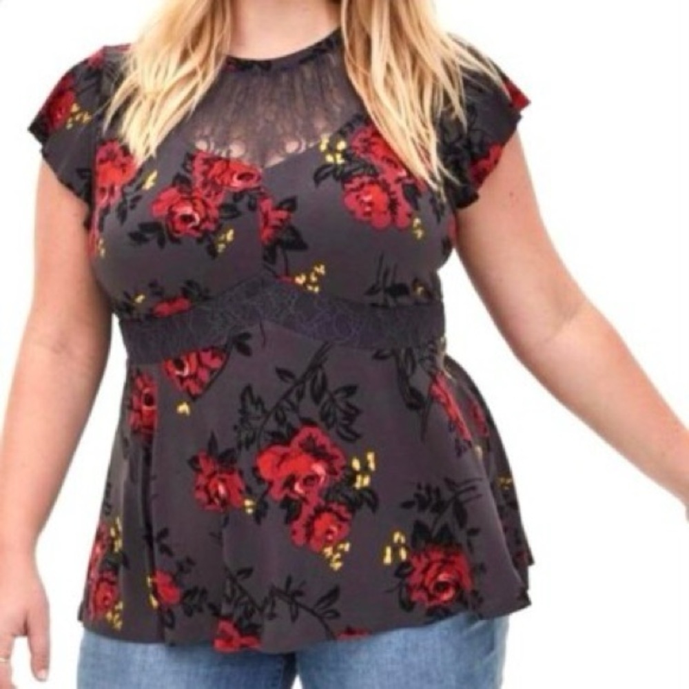 Torrid Studio Knit Lace Inset Flutter Sleeve Gray Floral Top - 3